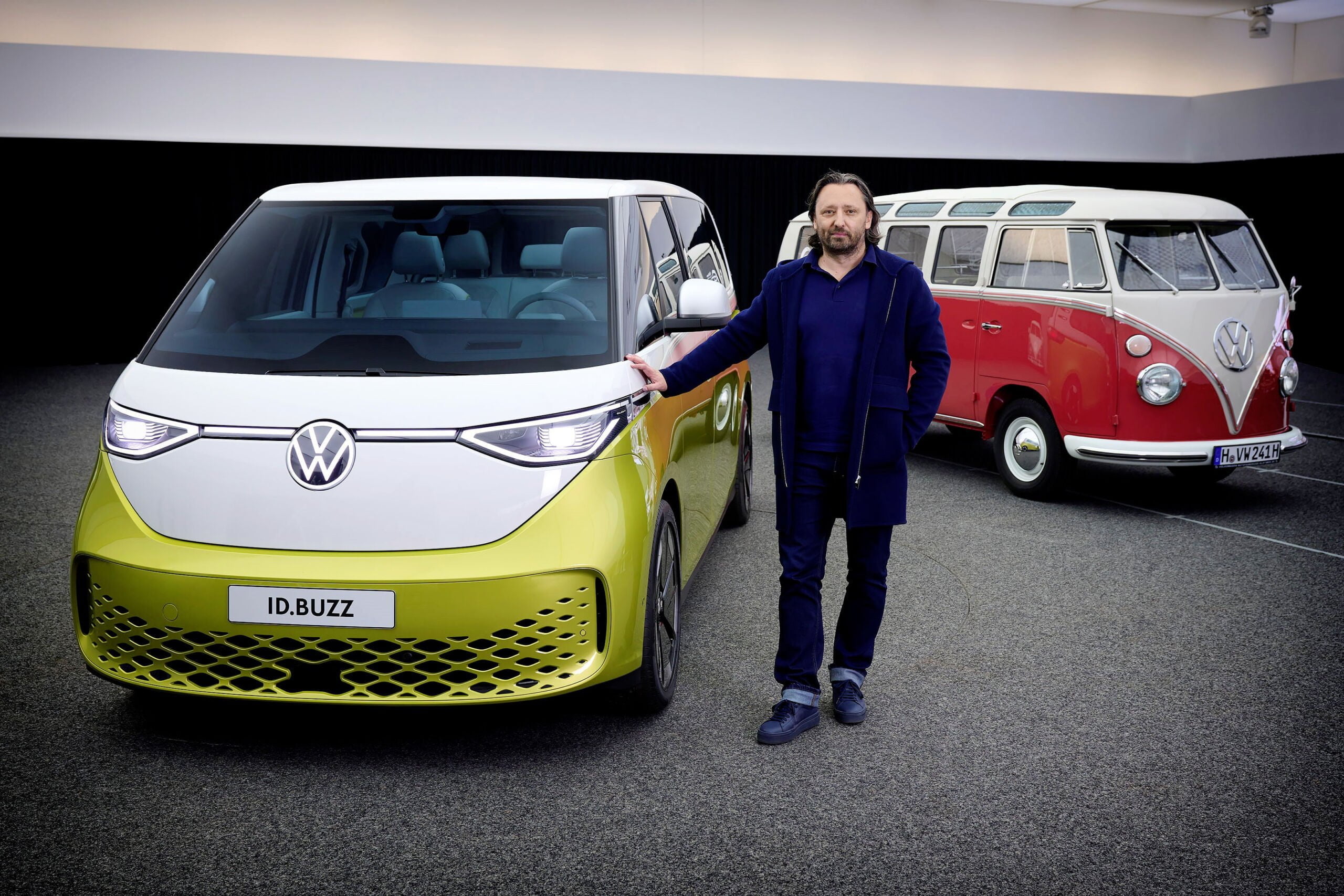 The Jozef Kabaň, Head of Volkswagen Design, at the ID. Buzz and T1.